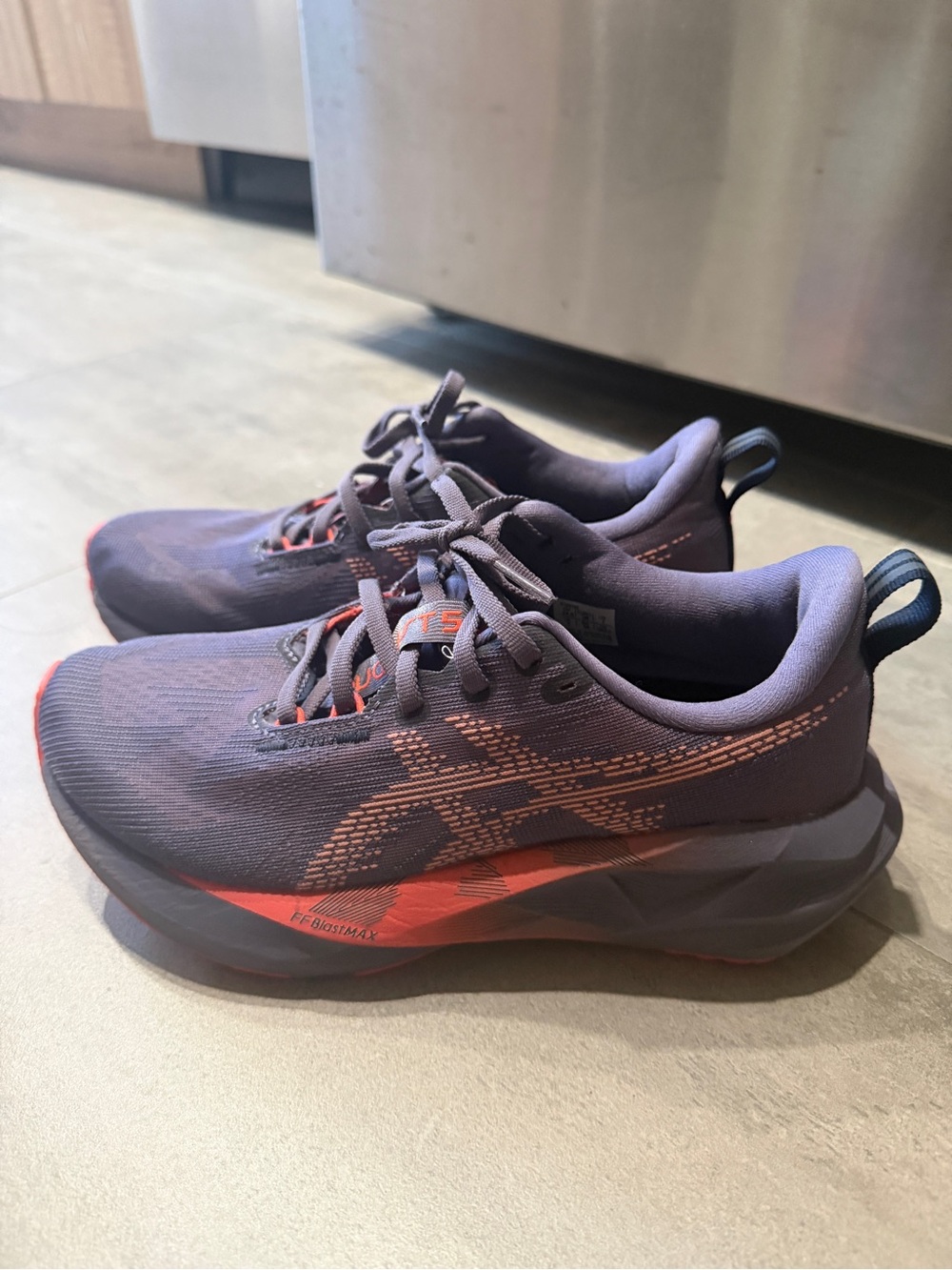 ASICS NOVABLAST 5 Running Shoes